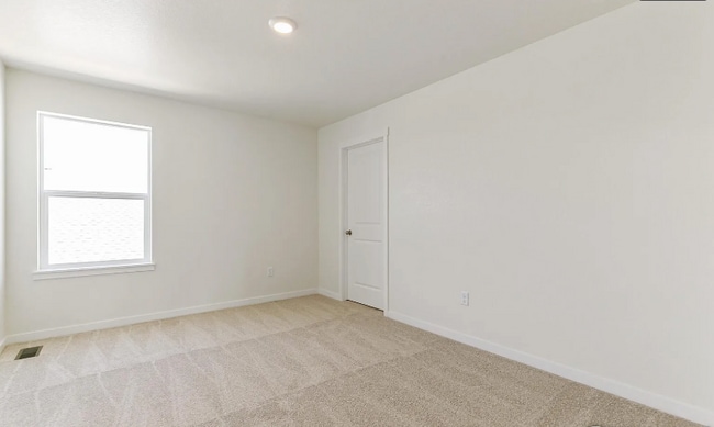 Building Photo - 9900 Biscay St