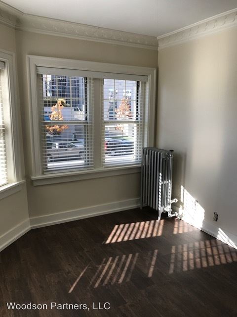 Foto del edificio - Robert Browning Apartments - 304 4809 Roanoke