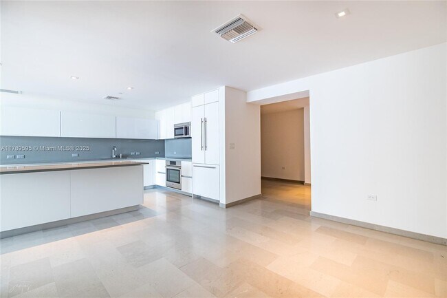 Foto del edificio - 88 SW 7th St