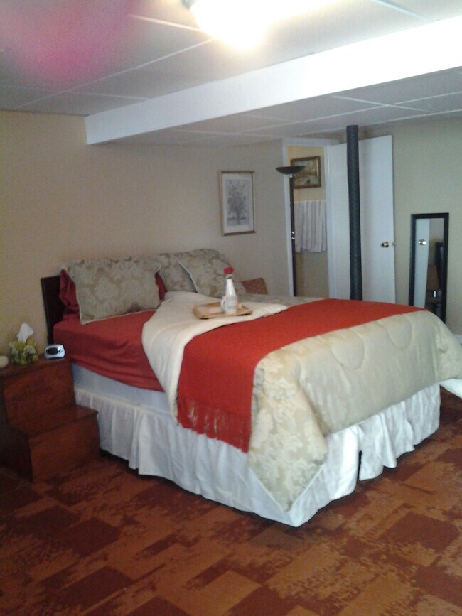 369 Berkshire Dr Unit Efficiency, Riva, MD 21140 Apartments in Riva, MD