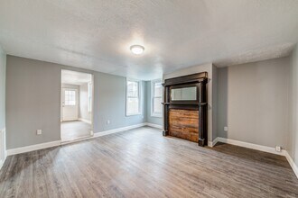 Building Photo - 744 Proctor Wy