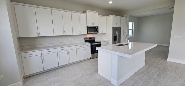 Building Photo - 5461 Empire Dr