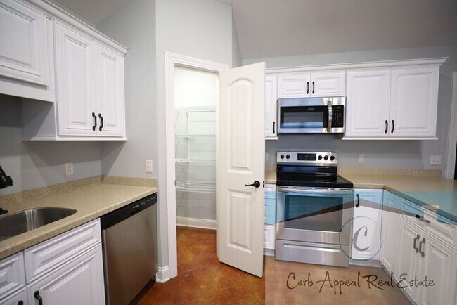 Foto del edificio - 3 bed / 2 bath home in Jonesboro