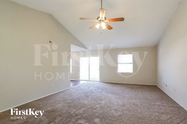 Building Photo - 22730 Millgate Dr