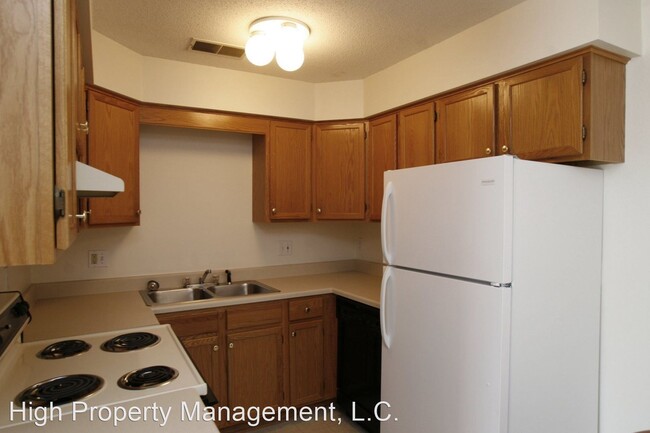 Foto del edificio - 3527-3615 Queen Dr SW