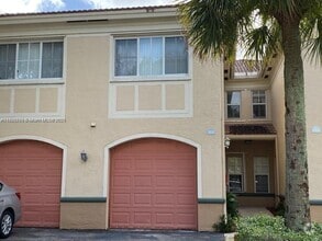 Building Photo - 2424 Centergate Dr