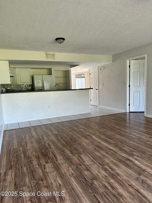 Foto del edificio - 1600 Woodland Dr