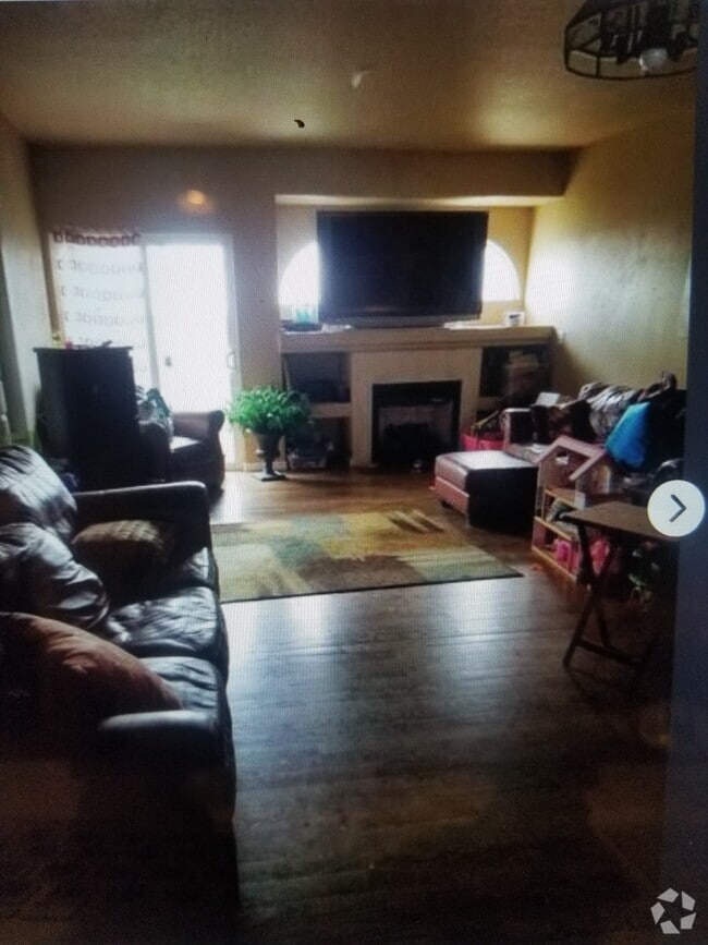 Old Colorado City Apartments for Rent with a Yard Colorado Springs