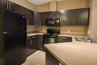 Building Photo - 263-263 Macewan Rd
