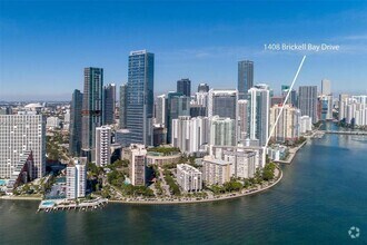 Building Photo - 1408 Brickell Bay Dr