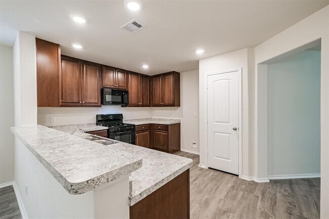 Building Photo - 14528 Cedarpoint Ct