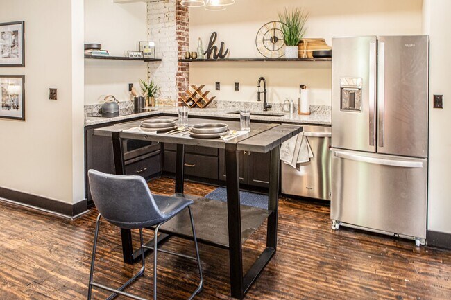 Interior Photo - Velencia Apartments