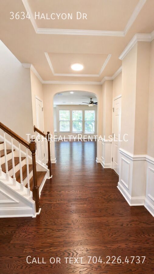 Foto del edificio - 3634 Halcyon Drive