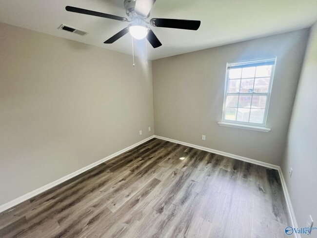 Building Photo - 1807 Graymont Ln SW