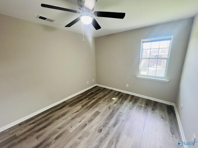 Foto del edificio - 1807 Graymont Ln SW