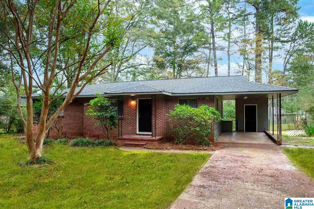 Primary Photo - 618 Rebecca Rd