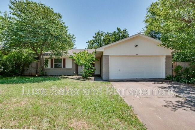 Building Photo - 330 W Silverwood Dr