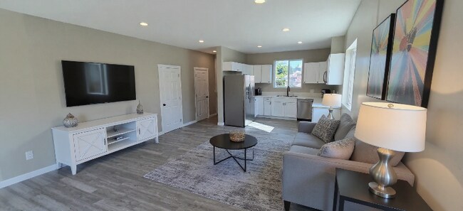 Foto del edificio - 10663 Encino Ave