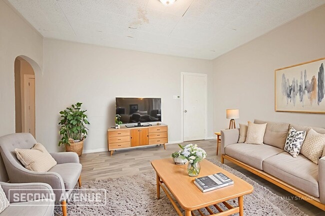 Foto del edificio - 7645 Highland Ave