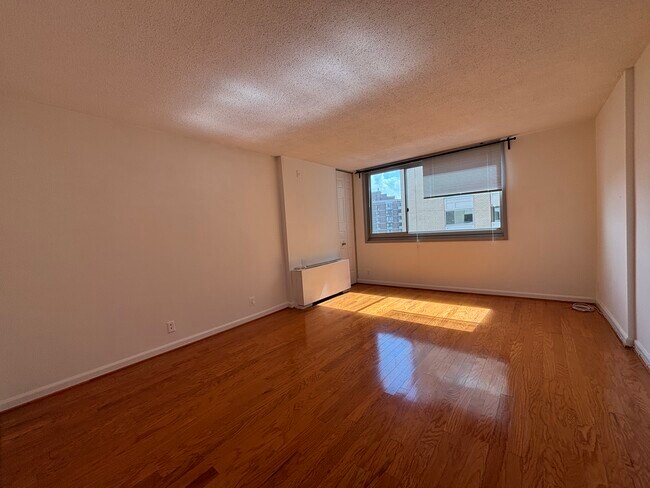 Foto del edificio - 4601 N Park Ave