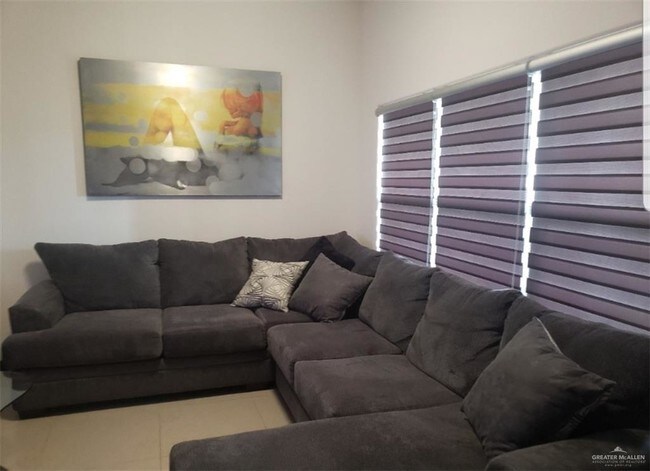 Foto del edificio - 4217 Colbath Ave