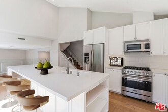 Building Photo - 4911 Patrae St