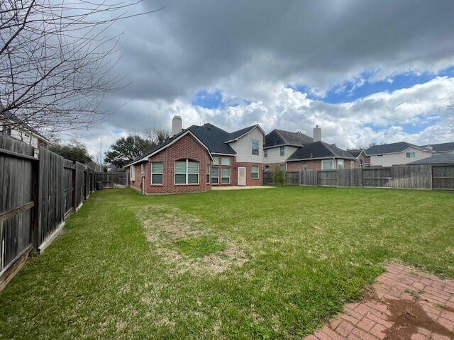 Foto del edificio - 8519 Babbling Brook Ct