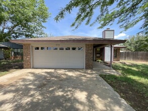 Building Photo - 5730 Dartmouth Dr