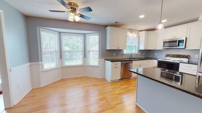 Building Photo - 1613 Covey Ln
