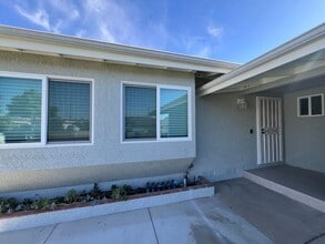 Building Photo - 320 Buena Vista Ave