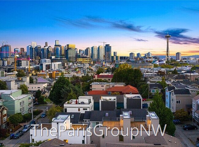 Building Photo - 1215 6th Ave N