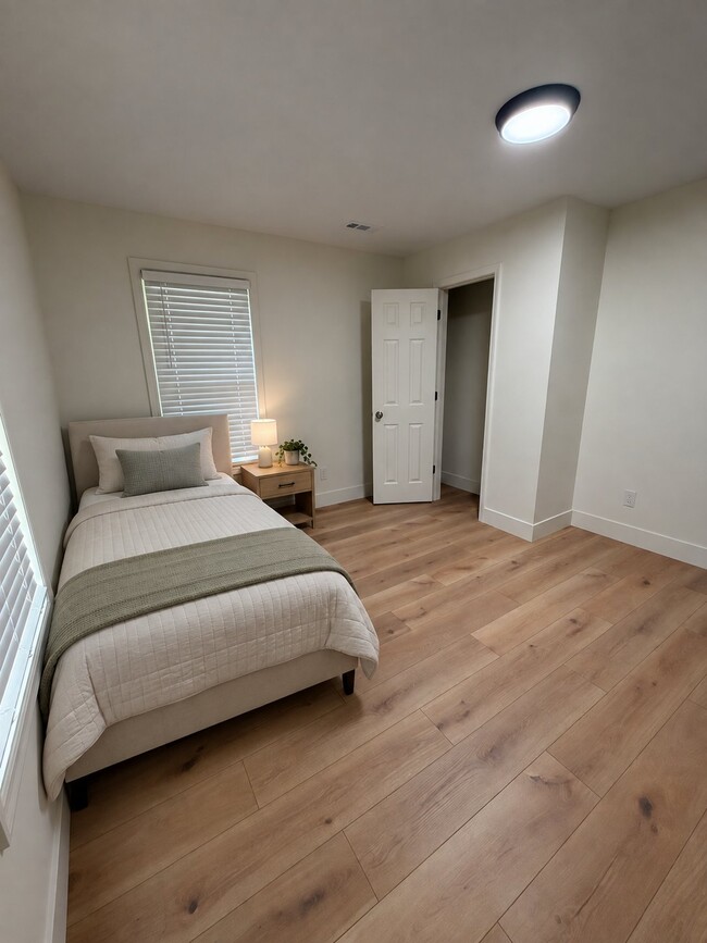 Building Photo - 208 Crestone Dr