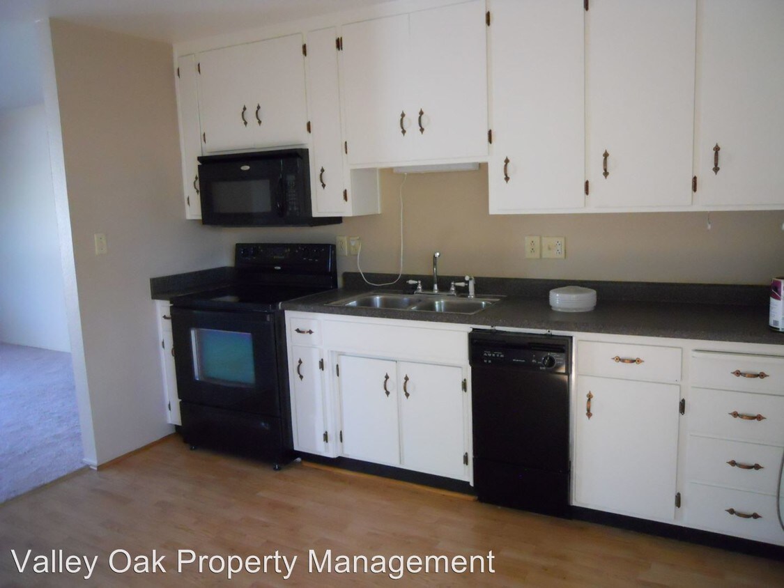 1526 Locke Rd, Modesto, CA 95355 Condo for Rent in Modesto, CA