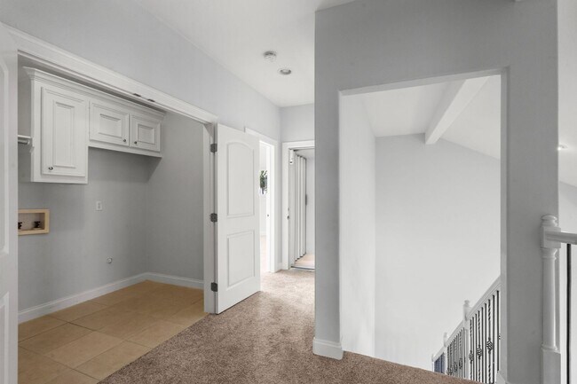 Foto del edificio - Waterfront Living at Its Best – For Rent on Tiki Island