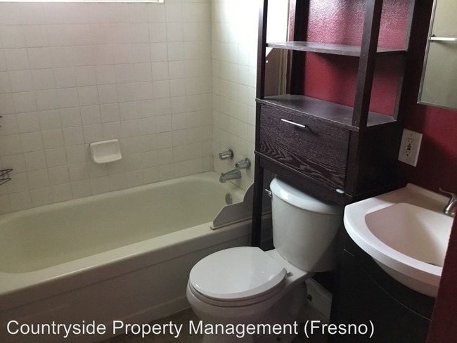Building Photo - 3 br, 2 bath House - 271 W. Almy Avenue
