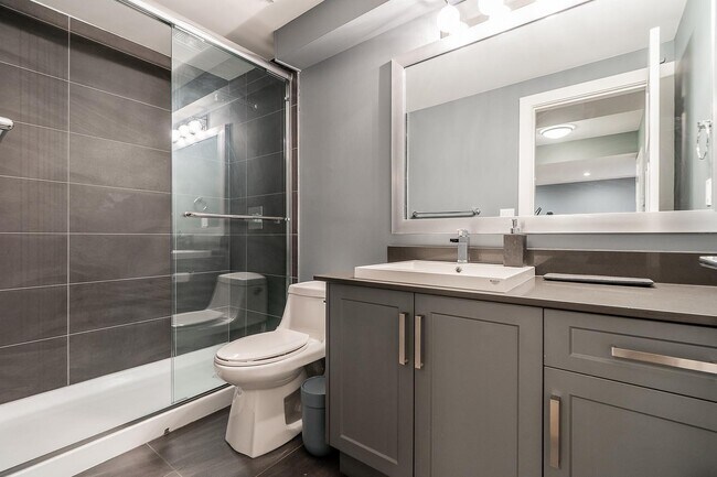 Photo du bâtiment - 15708 Mountain View Dr