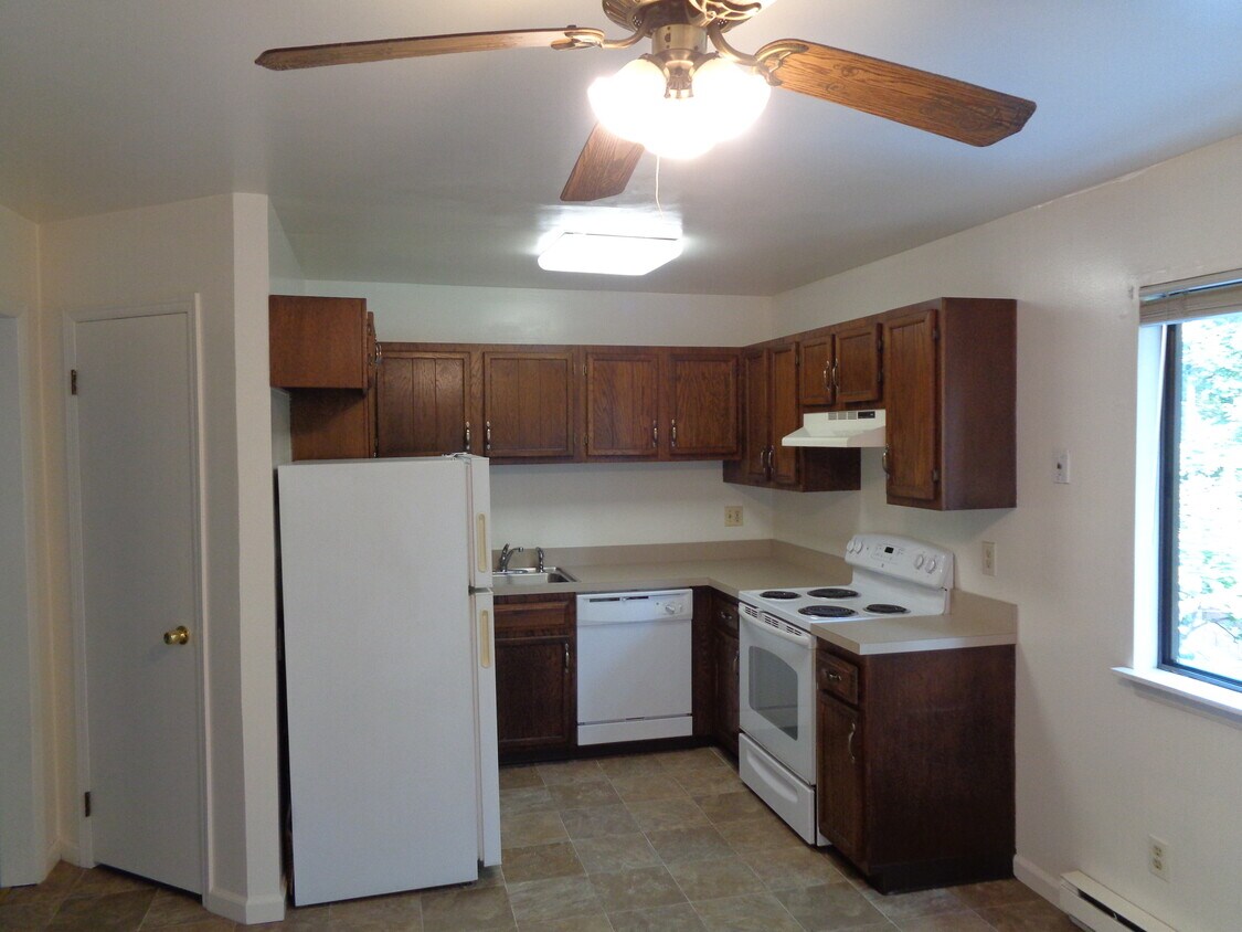Primary Photo - 48 Columbus Pl