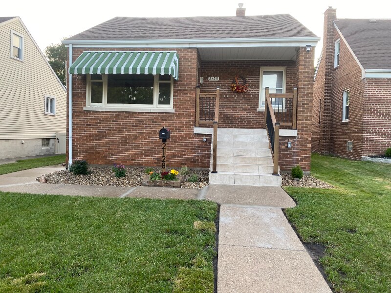 Primary Photo - 2128 Stanton Ave