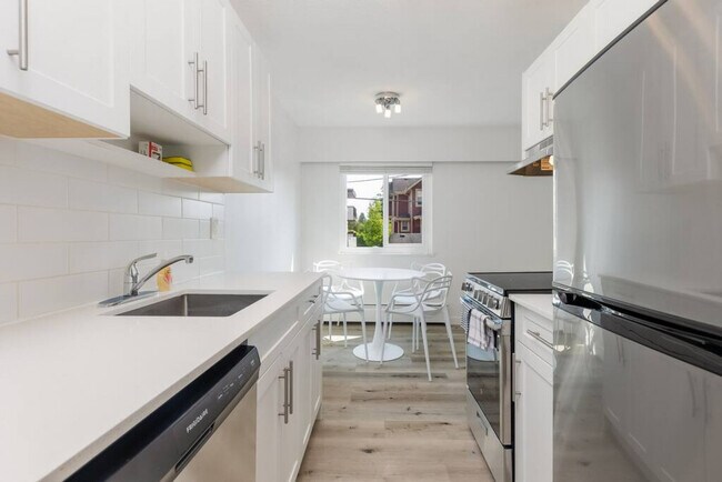 Photo du bâtiment - 254 E 12th Ave
