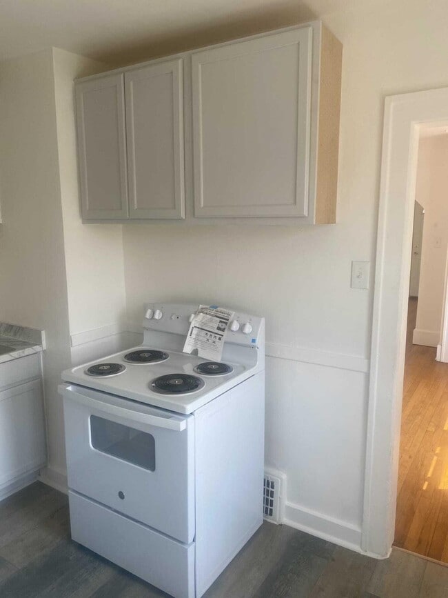 Foto del edificio - 14069 Saratoga Ave