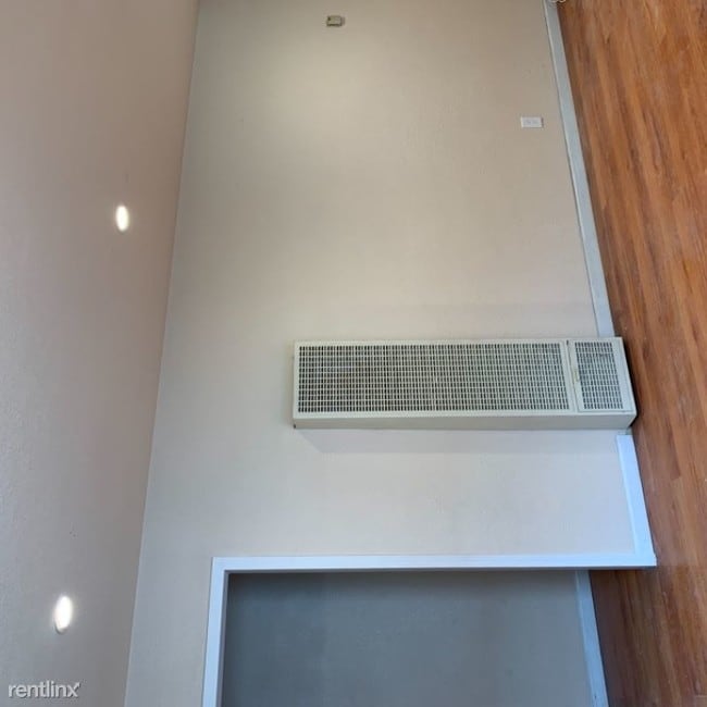 Building Photo - 1 br, 1 bath Apartment - 91 N 26th St