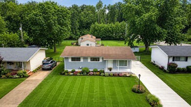 Building Photo - 10530 Meath Dr
