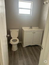 Building Photo - 1064 N Tamiami Trl