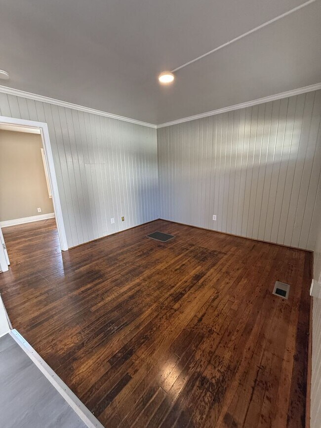 Foto del edificio - 1437-1459 W. Fourth St. - 12 Unit