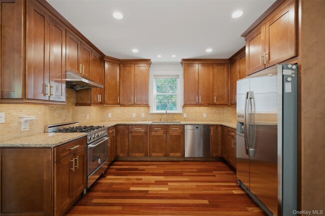Building Photo - 24 Plymouth Rd