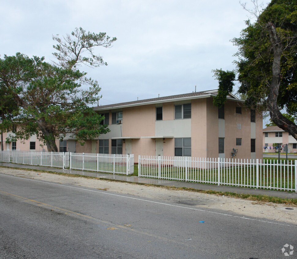 Foto del edificio - Annie Coleman 16