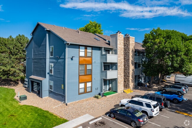 Building Photo - Hilltop View Apartments