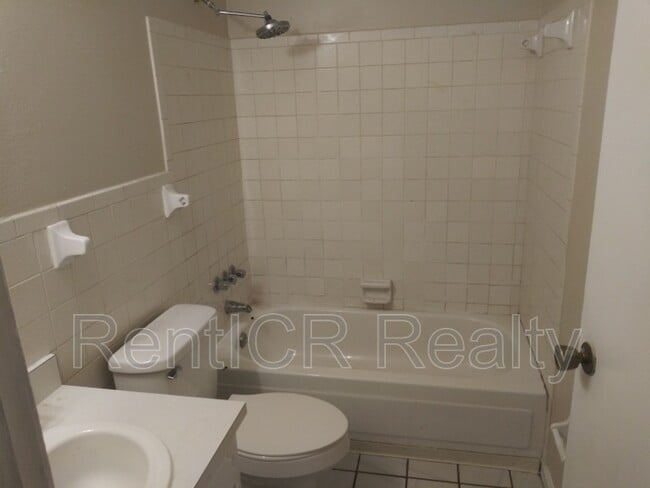 Building Photo - 37845 Crystal Way