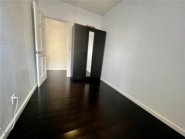 Foto del edificio - 1861 74th St
