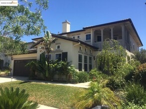 Building Photo - 861 Monterey Ct